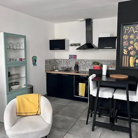 Cosy Avec Balcon, Centre Historique